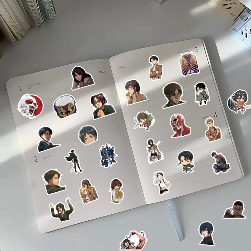 60 Pezzi Adesivi Anime Attack  - Laptop Accessories Toy recensione e prezzo